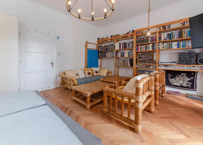 Historical Caserne Apartment